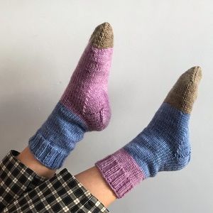 Hand knit asymmetrical socks 🤎💜💙 100% acrylic